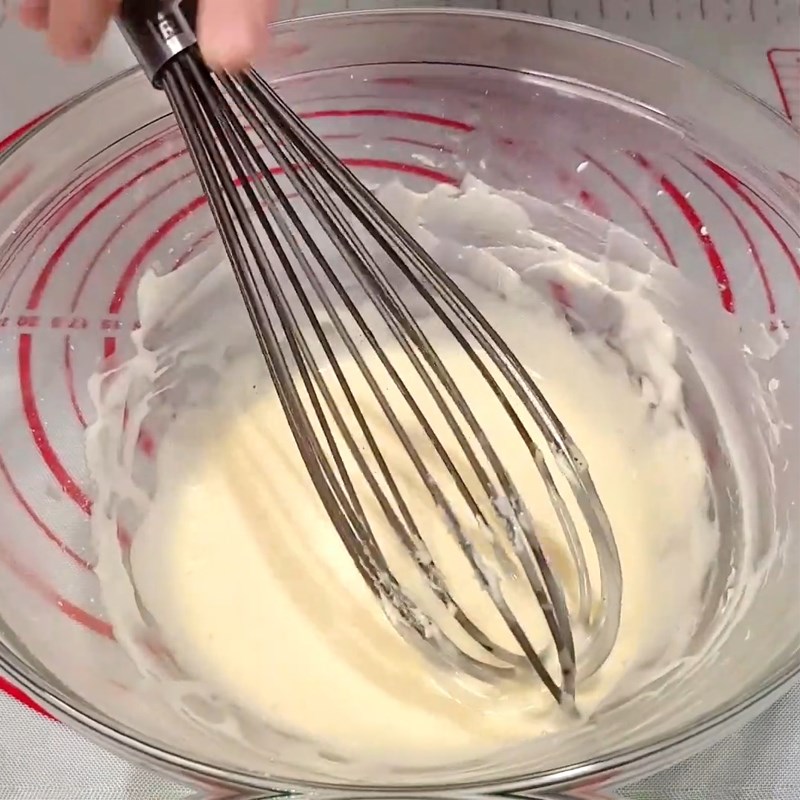 Bước 1 Trộn hỗn hợp bột Bánh melonpan hình con rùa