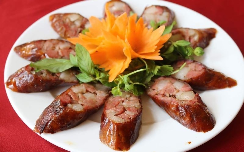 Lạp xưởng hun khói