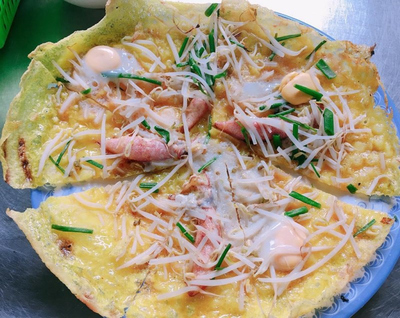 Bánh xèo mực Nha Trang