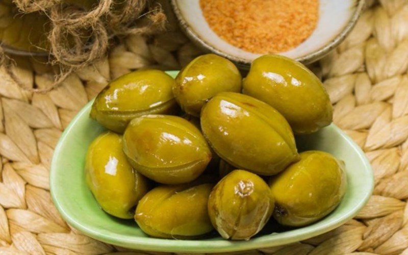 C&agrave; na ng&acirc;m chua ngọt