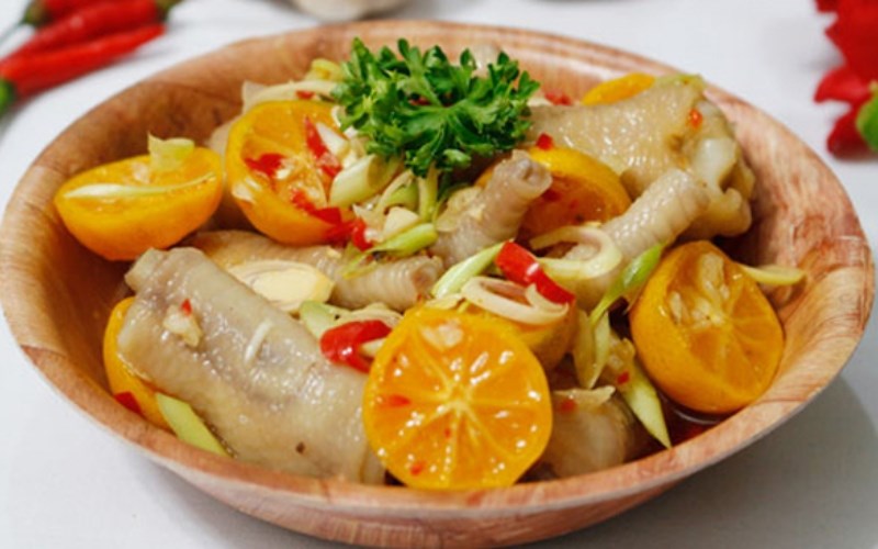 Ch&acirc;n g&agrave; ng&acirc;m chua ngọt