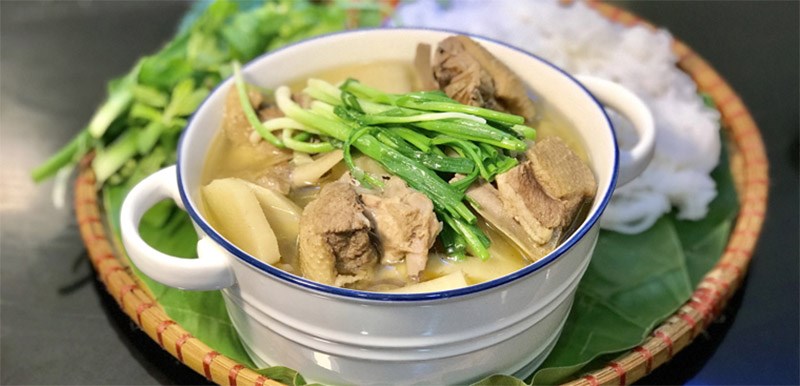 Bún măng vịt