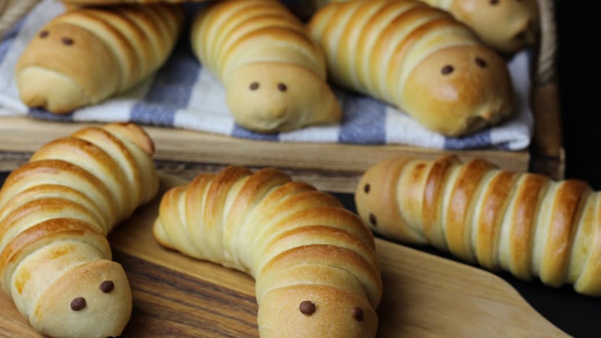 5 Cách Tạo Hình Bánh Mì Ngọt MẸO Nướng Bánh Vàng Bóng Đẹp  5 Easy Way To  Shape Bread Rolls  YouTube