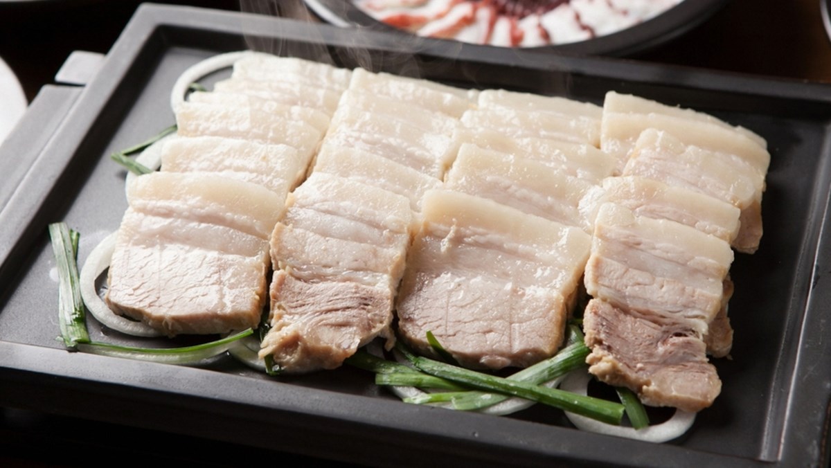 Bỏ túi ngay 2 cách làm thịt lợn rang dễ làm mà lại “ngon cơm”