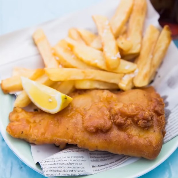 Cách làm Fish and Chips ăn kèm đậu nghiền đúng kiểu Anh thơm ngon hấp dẫn