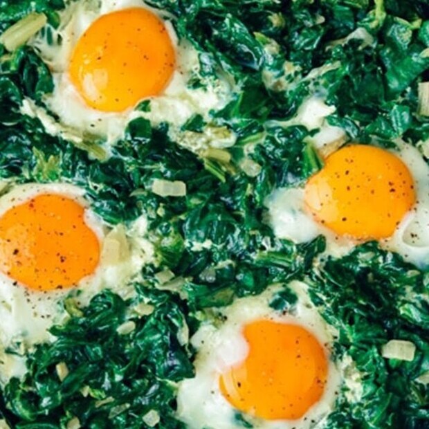 Cách làm trứng chiên cải bó xôi giàu chất xơ thơm ngon dễ làm