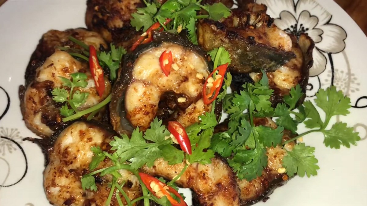 Cá chình nướng muối ớt