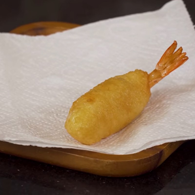 Bước 4 Chiên tôm bó xôi Tôm bó xôi