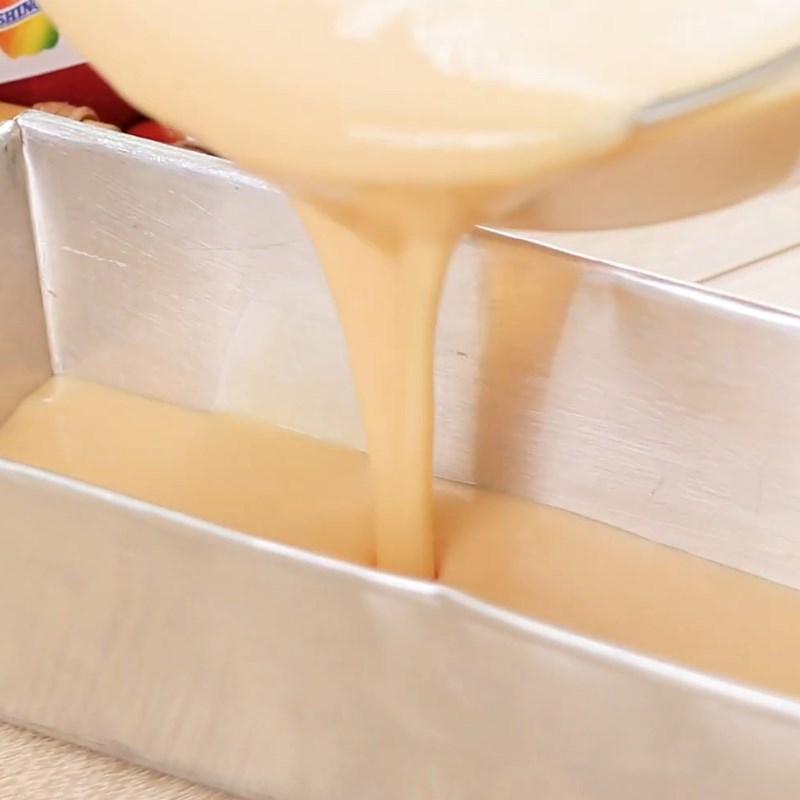 Bước 4 Đổ khuôn và nướng bánh Bánh flan táo