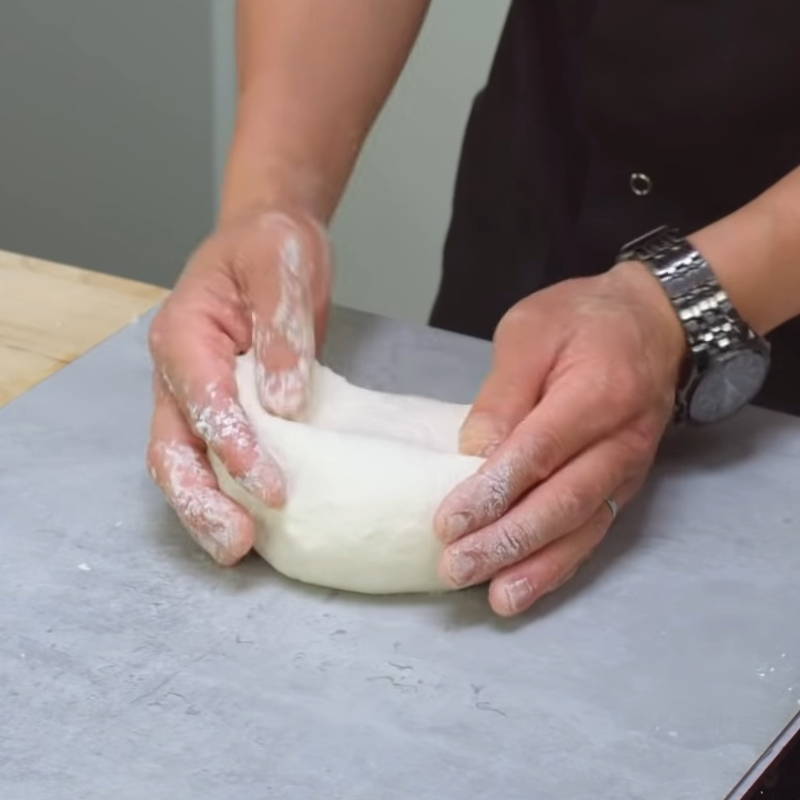 Bước 2 Nhào bột Bánh bao kim chi