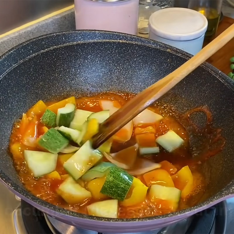 Bước 6 Hoàn thành Tôm chiên sốt chua ngọt