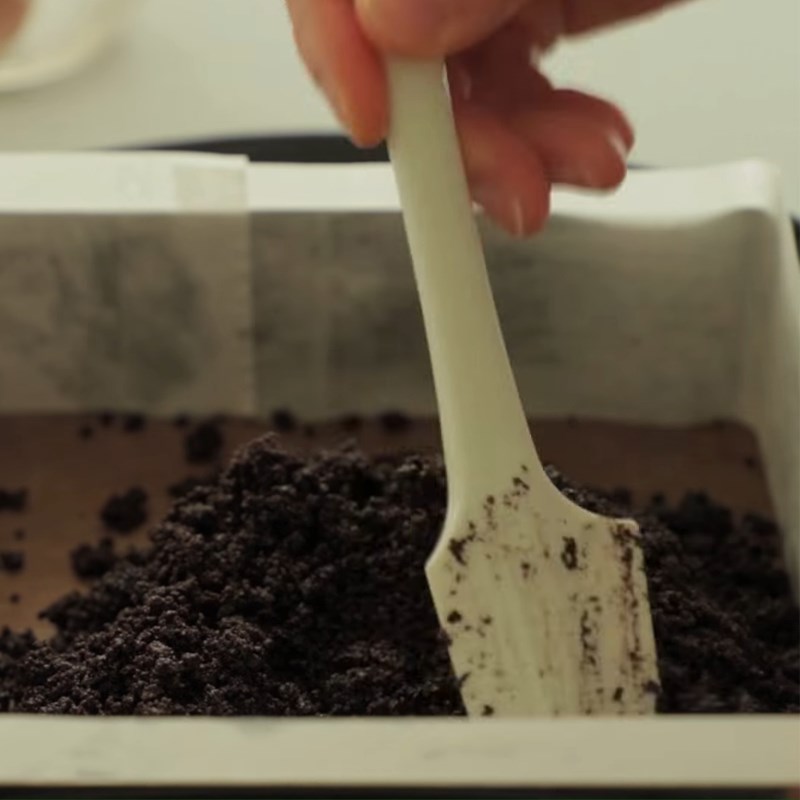 Bước 1 Làm đế cheesecake Cheesecake chanh kem việt quất