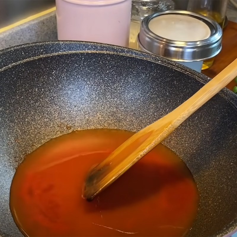 Bước 5 Làm sốt Tôm chiên sốt chua ngọt