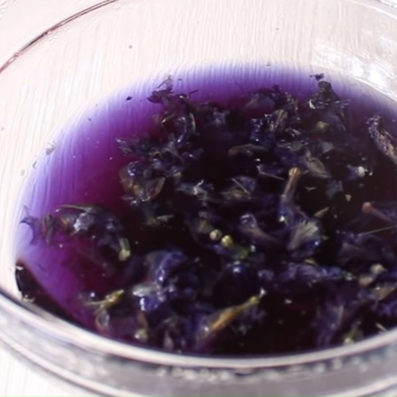 Bước 2 Lấy màu rau củ tự nhiên Bánh sùng se tay