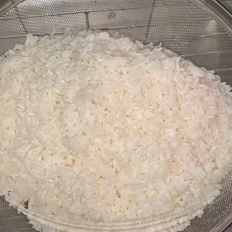 Bước 1 Ngâm đậu và nếp Bánh tét dừa chay