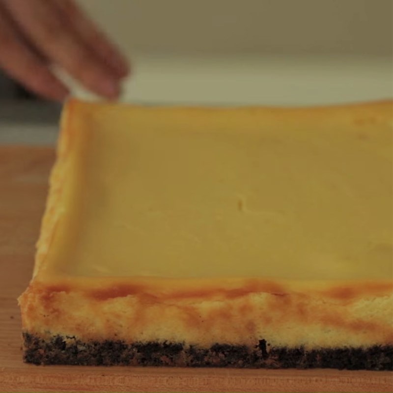 Bước 3 Nướng cách thủy kem phô mai chanh Cheesecake chanh kem việt quất