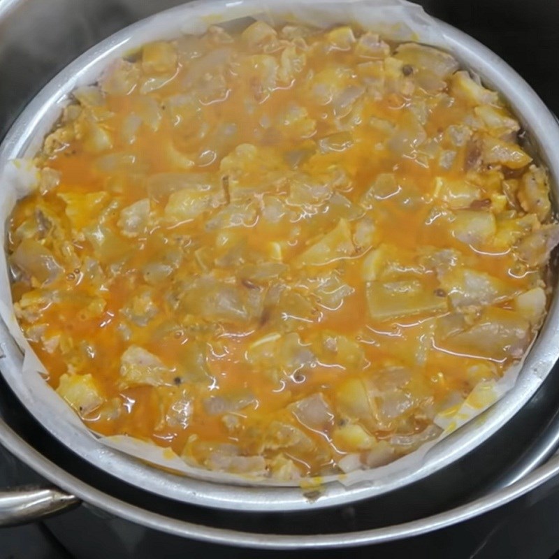 Bước 5 Phết trứng Chả tai heo