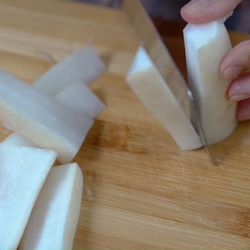 Bước 1 Sơ chế nguyên liệu Củ cải trắng ngâm đường muối