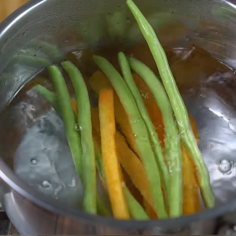 Bước 1 Sơ chế rau củ Chả phượng