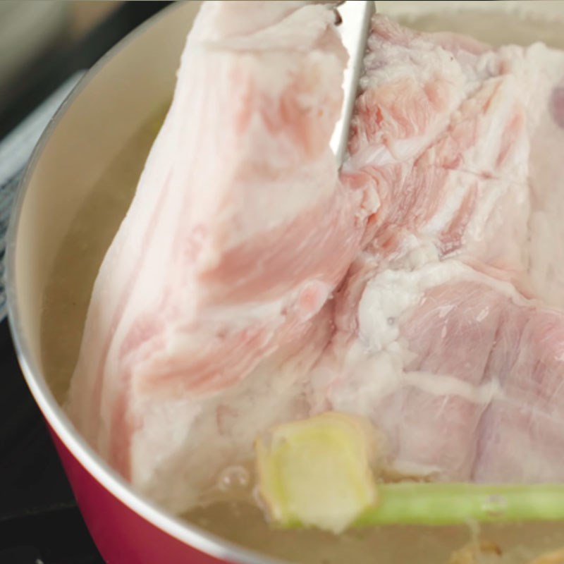 Bước 2 Sơ chế giết thịt Thịt ba chỉ kho tiêu