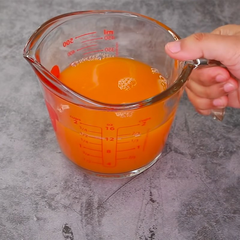 Bước 1 Sơ chế và nấu hỗn hợp nước cam Kẹo dẻo cam dừa