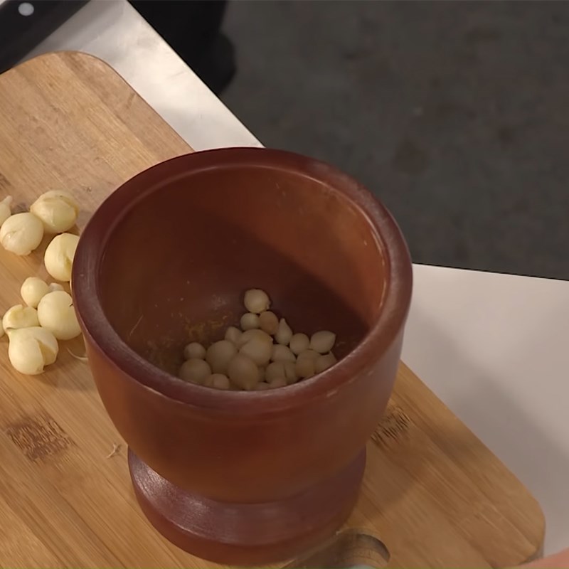 Bước 1 Sơ chế nguyên liệu Sườn non rim củ nén