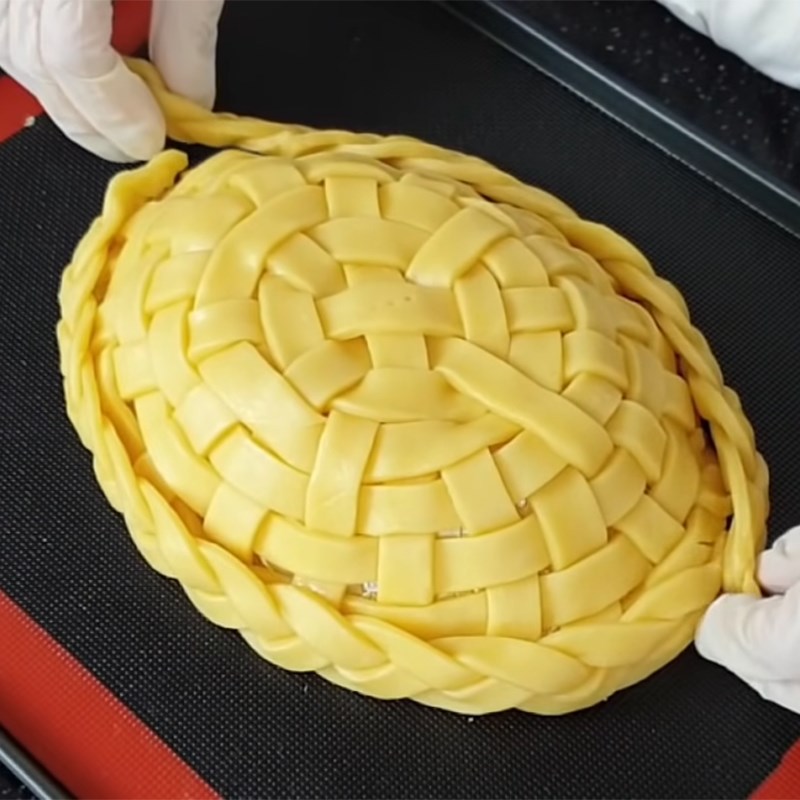Bước 5 Tạo hình cho bánh Bánh tart trái cây thập cẩm hình chiếc giỏ