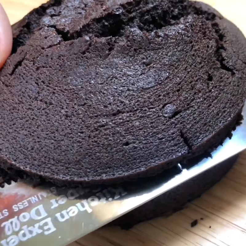 Bước 3 Tạo hình than tổ ong Bánh than tổ ong bằng bánh oreo