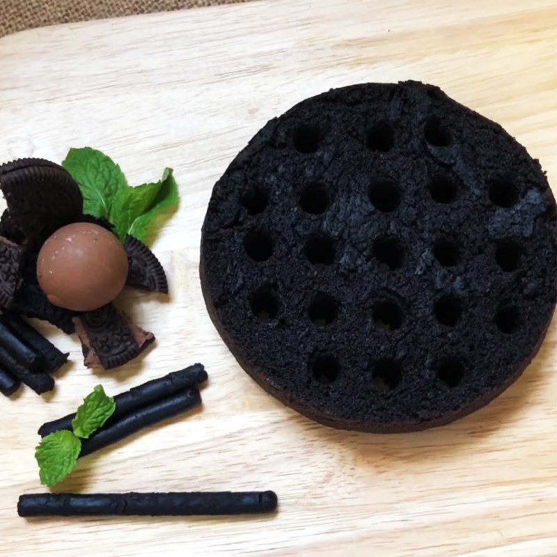 Bước 4 Thành phẩm Bánh than tổ ong bằng bánh oreo