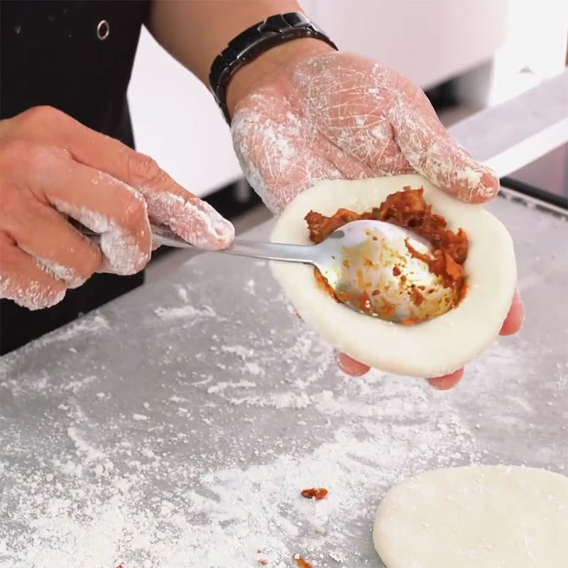 Bước 6 Nặn bánh Bánh bao kim chi