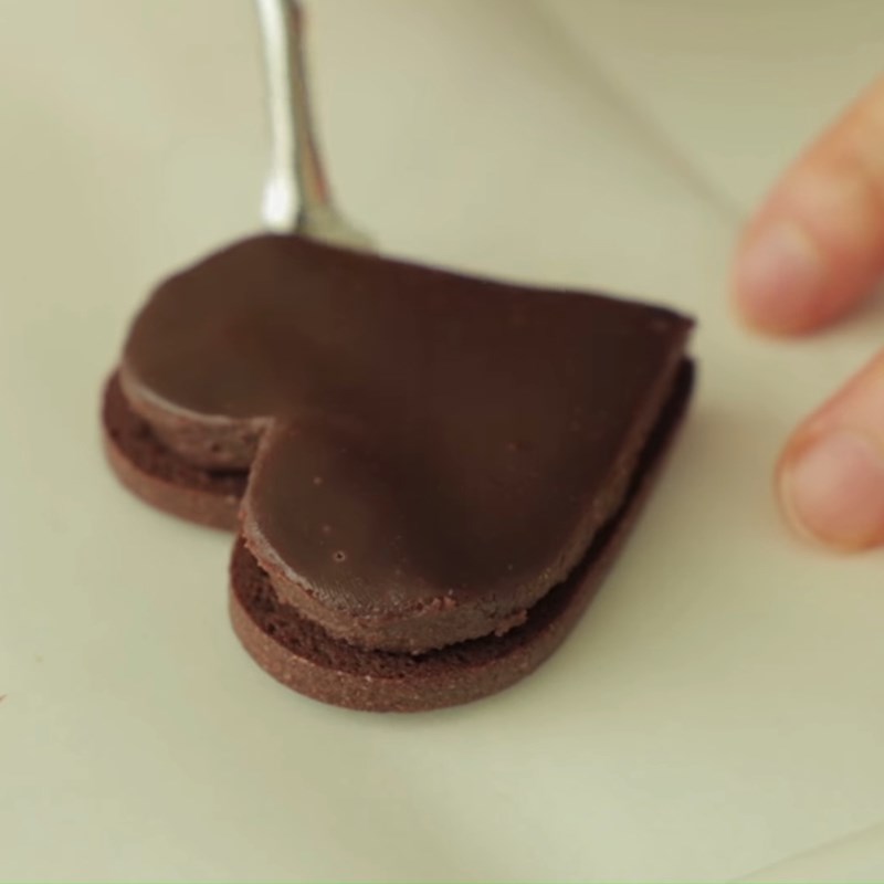 Bước 6 Trang trí bánh quy Bánh quy socola nhân truffle hình trái tim