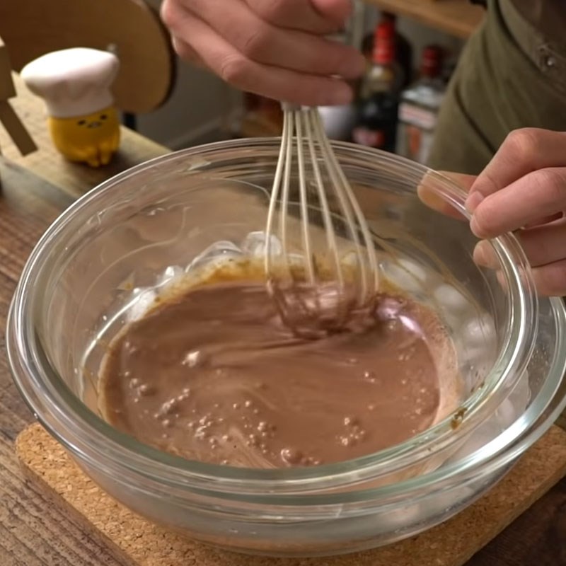 Bước 7 Trộn hỗn hợp kem socola Bánh pancake socola kẹp kem trân châu