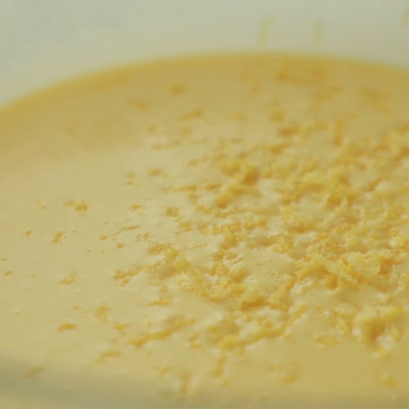 Bước 2 Trộn kem phô mai Cheesecake chanh kem việt quất