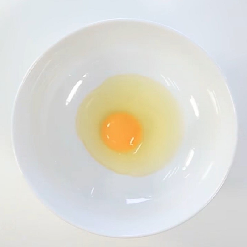 Bước 1 Trộn trứng Trứng nướng phô mai