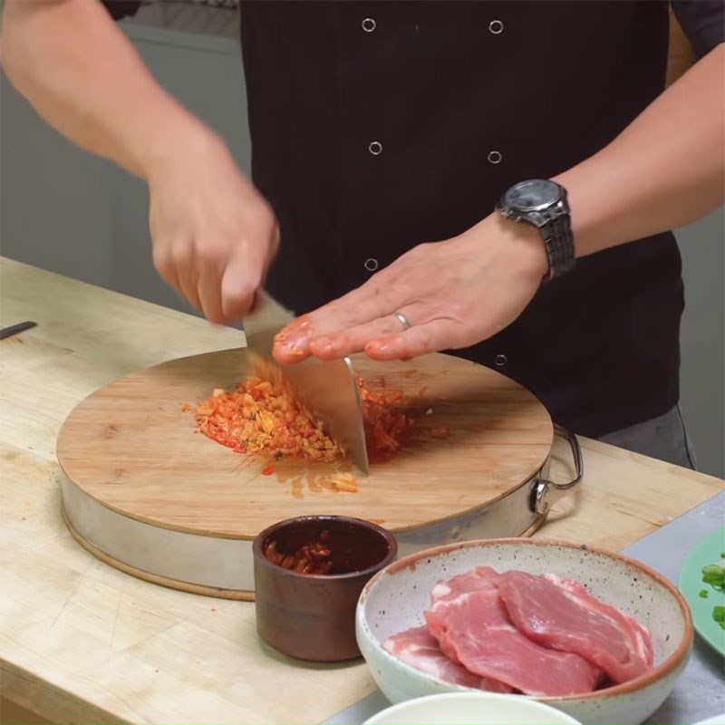 Bước 3 Sơ chế các nguyên liệu khác Bánh bao kim chi
