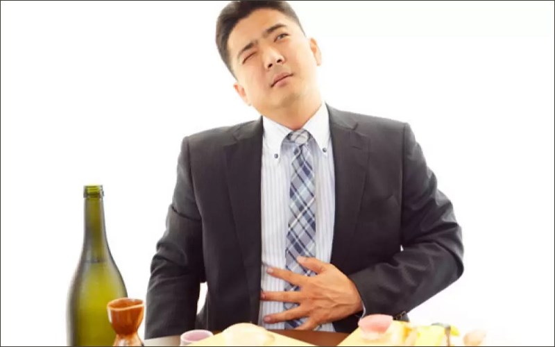 Nguy&ecirc;n nh&acirc;n dẫn đến ợ hơi