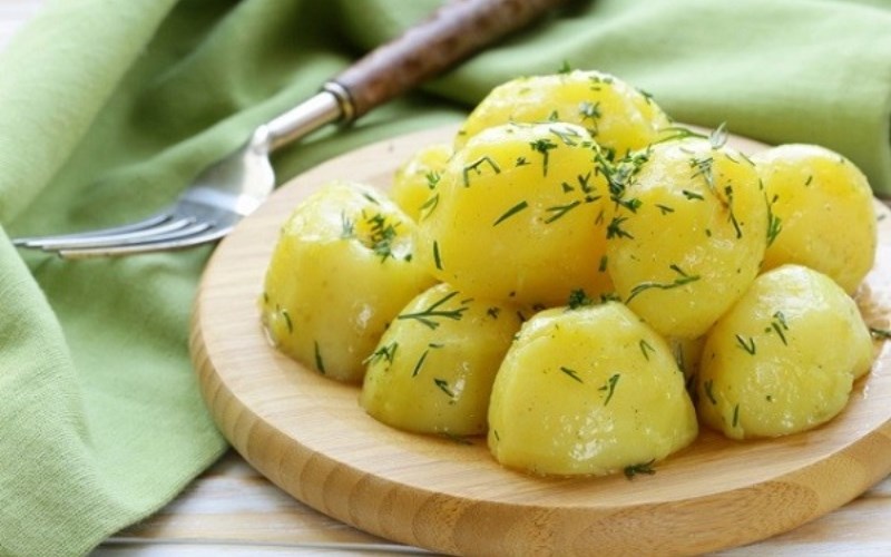 Khoai vệ tây luộc