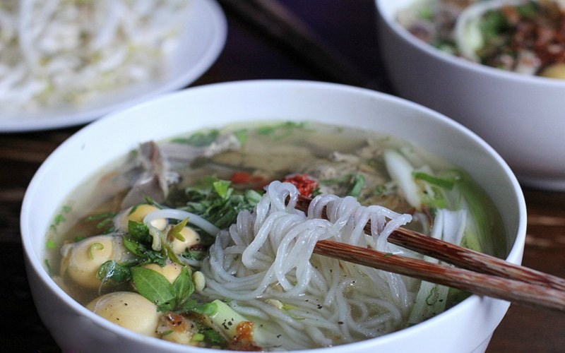Bún song thần