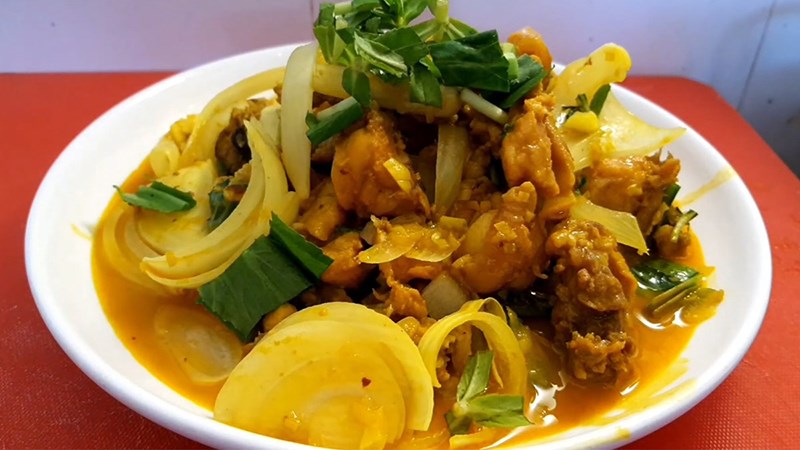 thịt thỏ x&agrave;o lăn