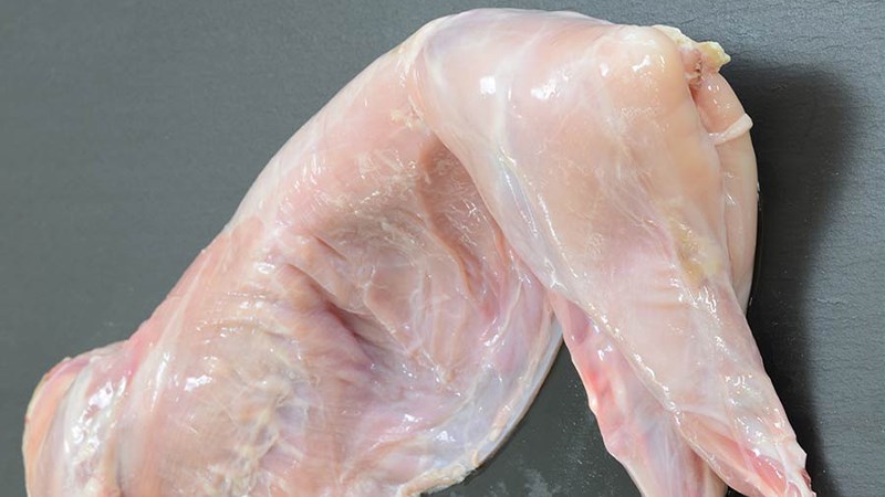 loại bỏ v&agrave; sơ chế phần thịt c&oacute; m&ugrave;i h&ocirc;i