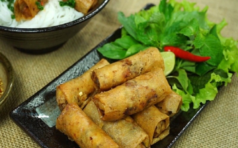 Chả giò tôm bắp