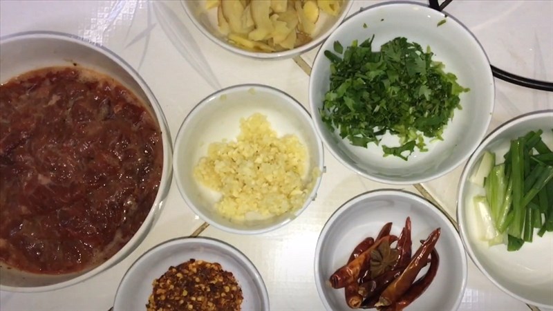 Nguyên liệu làm bò trụng tứ xuyên