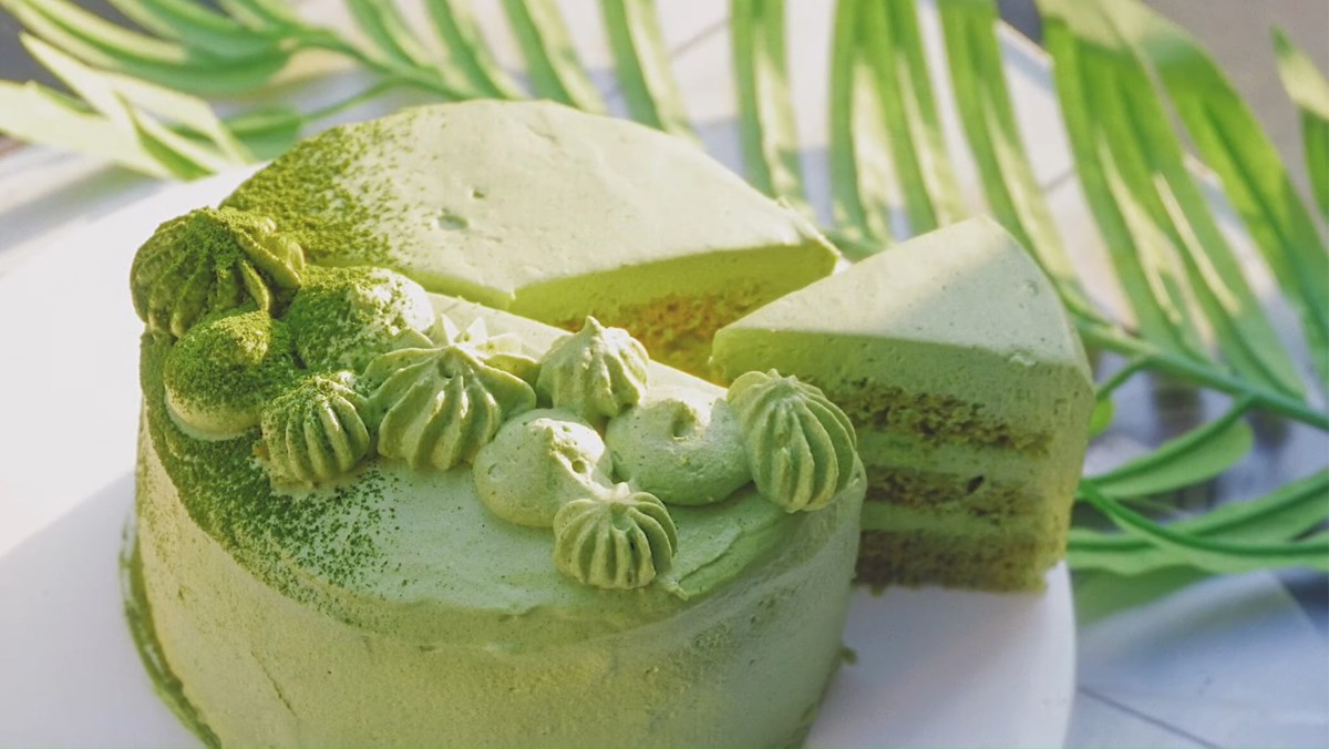 Cách làm bánh gato bông lan kem matcha trà xanh không cần lò nướng