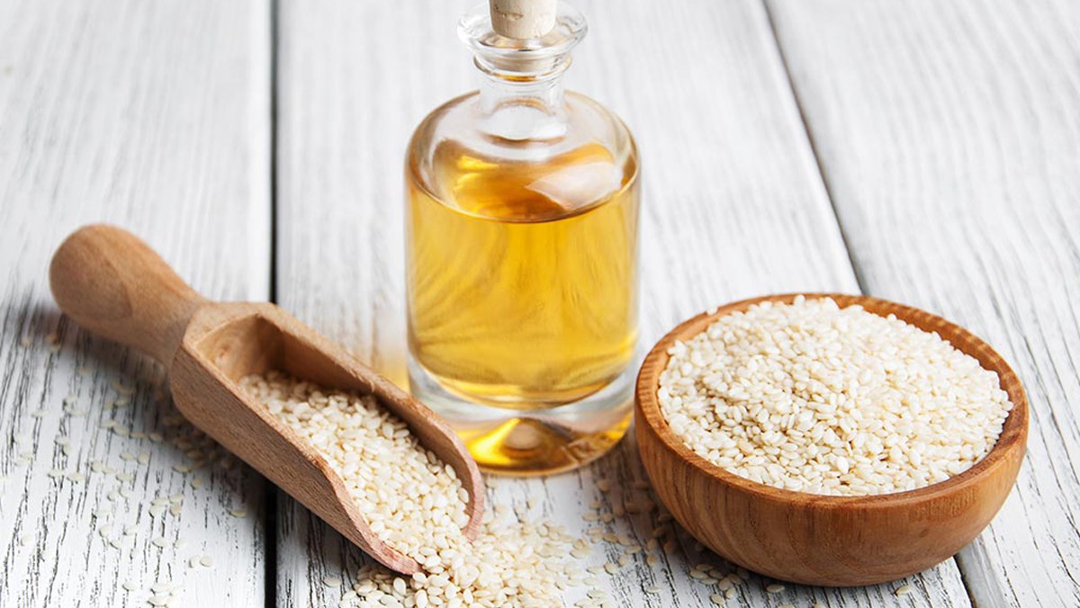 Dầu mè là gì? Dầu mè có tác dụng gì?