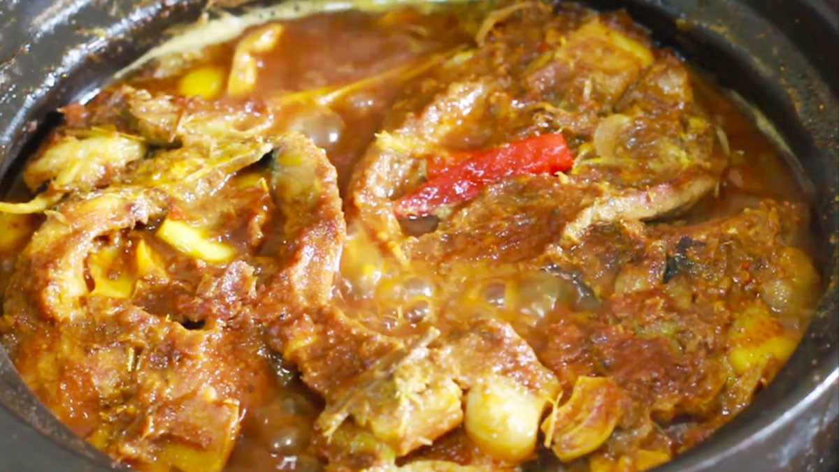 Cá trắm kho tương bần