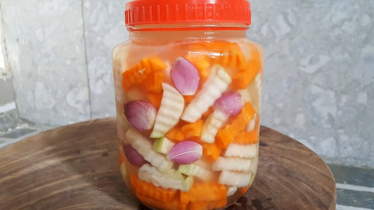 Muối su hào cà rốt củ cải