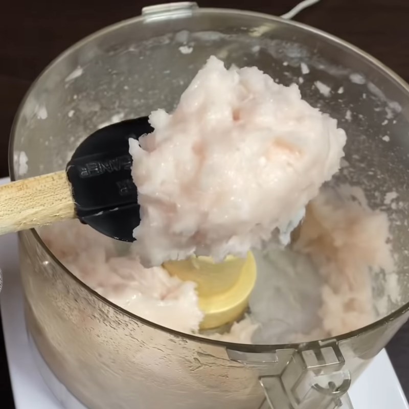 Bước 1 Sơ chế nguyên liệu Chả cá basa