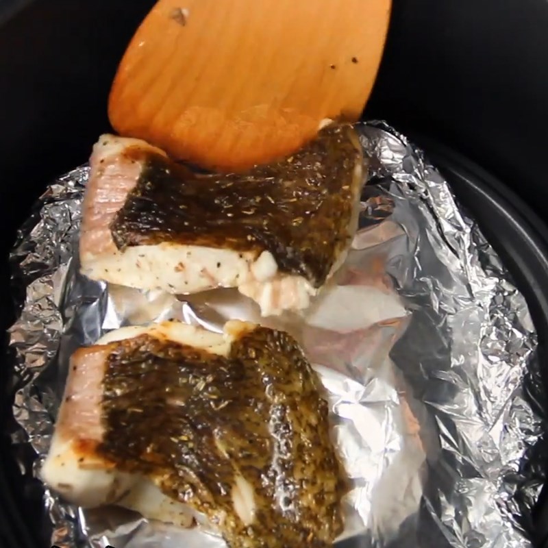 Bước 4 Áp chảo cá, nướng cá và rau củ Cá bơn nướng rau củ