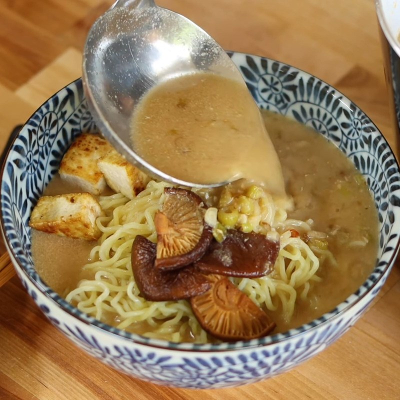 Bước 5 Hoàn thành Mì ramen miso chay