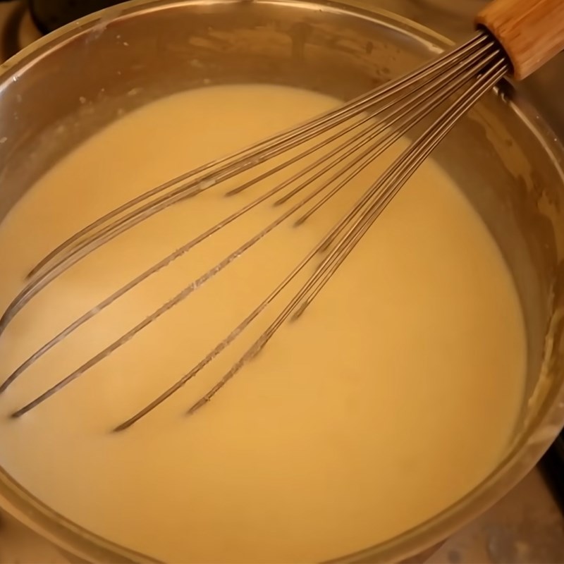 Bước 1 Khuấy hỗn hợp bơ bột mì sữa Bánh bột mì caramel